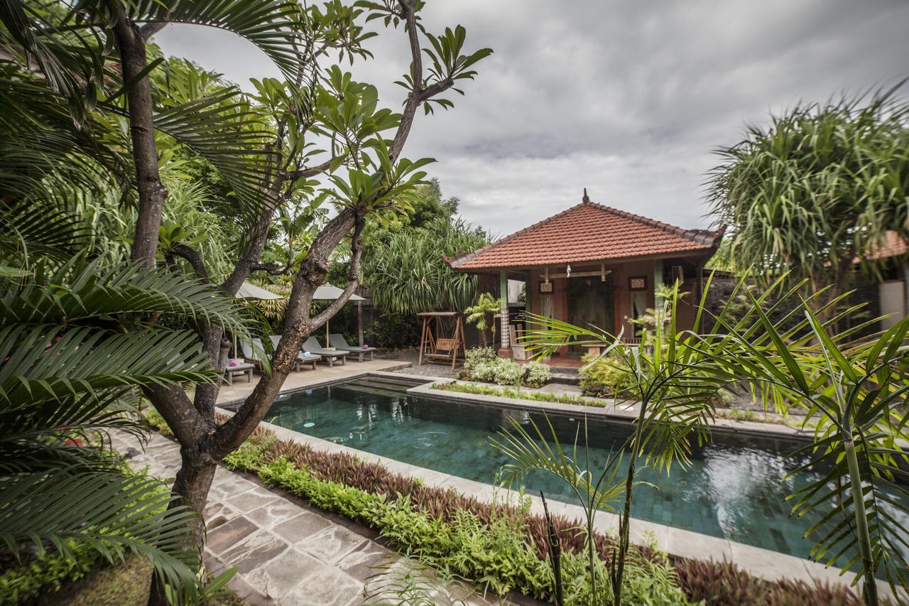 Global Royal Pemuteran Hotel Bagian luar foto